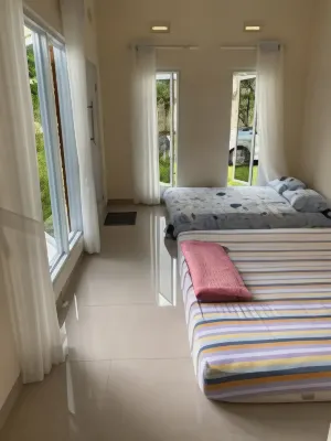 Pondok Omahku Cidahu Hotels in Cicurug