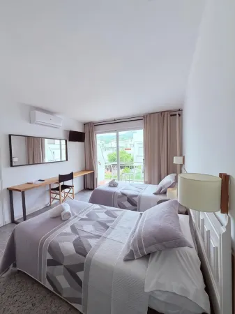 Hotel l'Illa Отели в г. Тосса-де-Мар