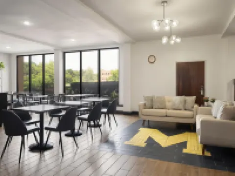 Larkspur Landing Ann Arbor