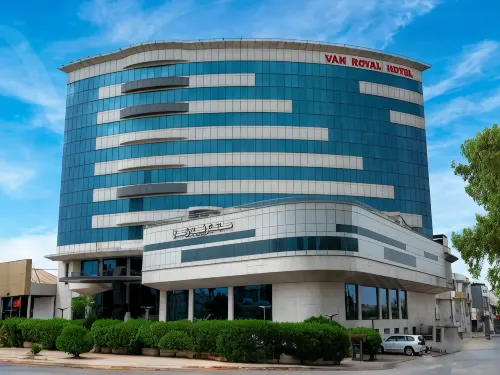Van Royal Hotel