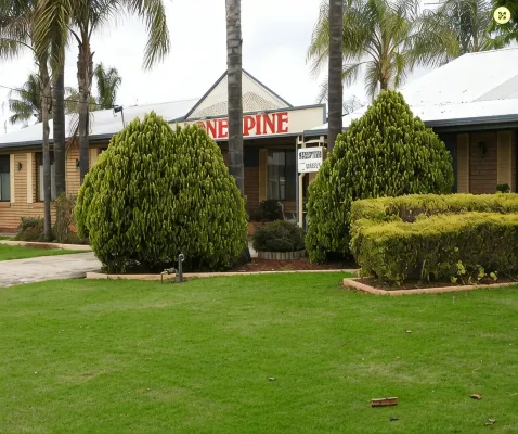 Lone Pine Motel