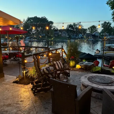 HEAVENLY Portage Lakes water front 4-bedroom cottage with HOTTUB, dog friendly!
