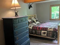 Luxury Cabin with Indoor Heated SaltWater Pool! Hotels in Webb