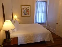 NEAR FRENCH QUARTER, 4 or 8  King beds, Sleeps 8 - 16 - safest area - 4-Star