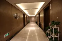 西海岸江景飯店（武漢綠地國際金融城店） - 酒店式公寓