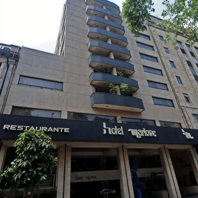 오텔 말로우 센트로 이스토리코 알라메다 공원 주변 호텔