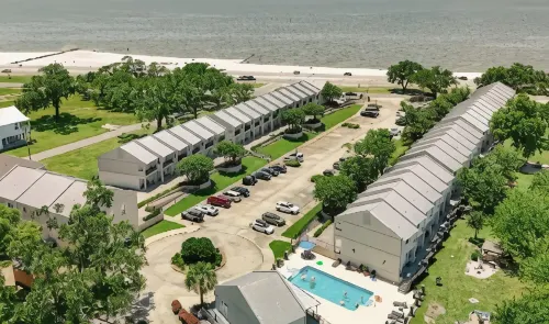 Beautiful Long Beach Condo with Ocean View! - 4-Star