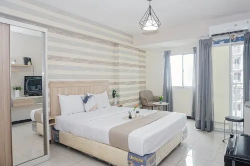 Best Price Studio at Bogor Valley Apartment By Travelio - Apartments