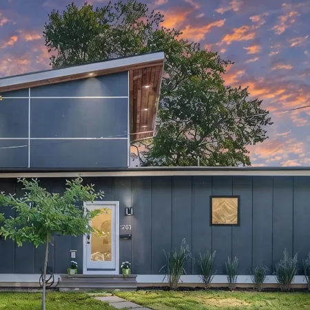 Modern Styled Home in Historic Annapolis Eastport Neighborhood