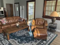 Charming, 1-bedroom, spacious duplex with sleeper sofa in delightful Dubuque.