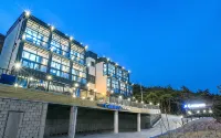 Buan Cameo Modern Pension - Ocean View