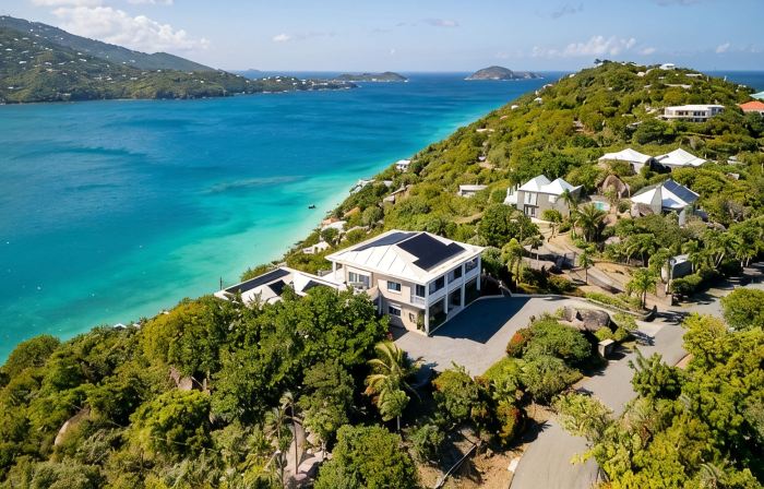 Stunning 360° Views of Magens Bay, St.John & BVI's. Luxury 6 bedroom villa