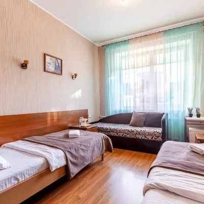 Gavan 27-Ya Liniya Guest House โรงแรมใกล้พิพิธภัณฑ์เอราร์ตา