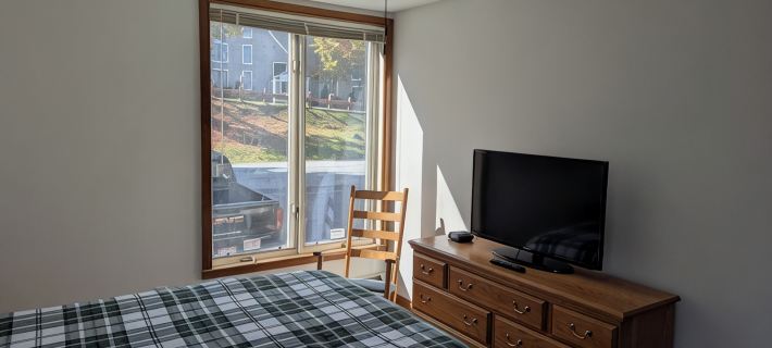 Cozy ski-in/ski-out condo on Mount Snow w/fireplace Hotels in Dover