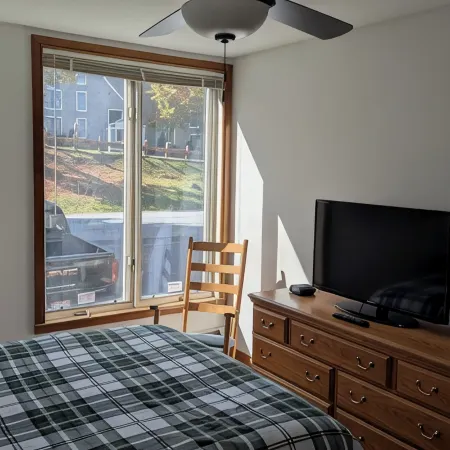 Cozy ski-in/ski-out condo on Mount Snow w/fireplace