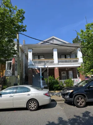 Summer Sunset Hideout 1-2BEDROOMS/1 BATH - 3-Star