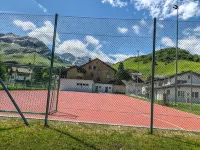 Vacation apartment with panoramic views of the Swiss mountains - Swimmingpools