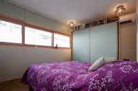 Alegr0 · 60s Chic Central Apartment w/ Garden - vasca da bagno