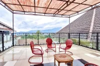 RedDoorz at Alvaro Butik Hotel Citeko Puncak