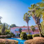 ST-Tropez Hotel - مسبح خاص