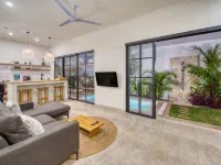 Melasti Breeze 1 - A Luxury Private Villa By Balinest Villas Hotels near ذا روك بار
