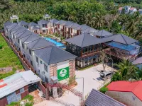 Palm Bay Resort Phu Quoc Отели рядом с достопримечательностью «Лонг-Бич»