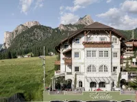 Alpstay - Hotel Acadia – Mountain Home Hotel a Selva di Val Gardena