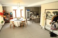 Orange Persimmon Plain Homestay