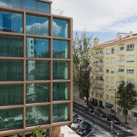 Lumen Hotel & the Lisbon Light Show