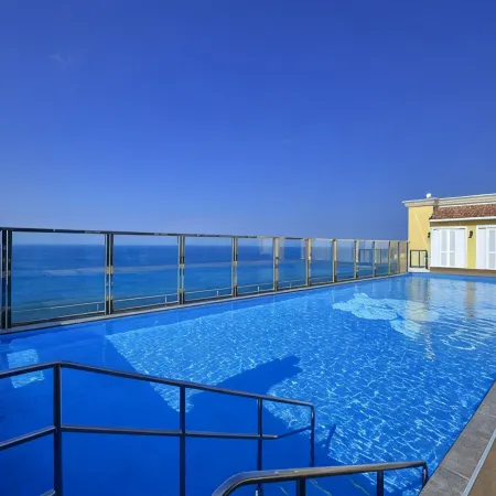 Vessel Hotel Campana Okinawa