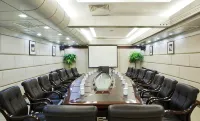 Shanyang Yihe Hotel (Shanyang People's Square)