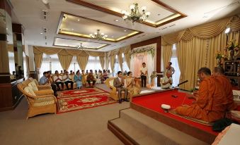 Khanom Golden Beach Hotel