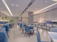 如家商旅飯店（南京省婦幼龍江地鐵站店） 龙江附近的飯店