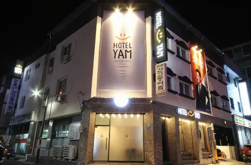 Hotel Yam at Andong cultural street
