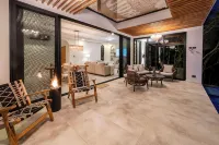 House immerse in the forest+ infinity pool and luxurious experience. - Villas
