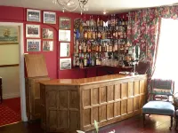 Meryan House Hotel - Barer