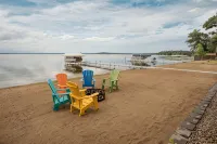 Gull Lake Cabin + Bunkhouse with Sandy Beach & Pontoon/Jet Ski availability! - WiFi