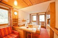 Hotel Garni Hainbacherhof - Parking