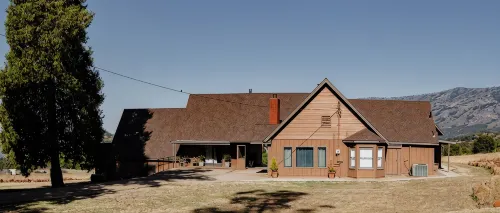 The Farmhouse at Mt. Dennison/Entire Home in Balch Park 2 Mi from Sequoia Forest - 4-Star