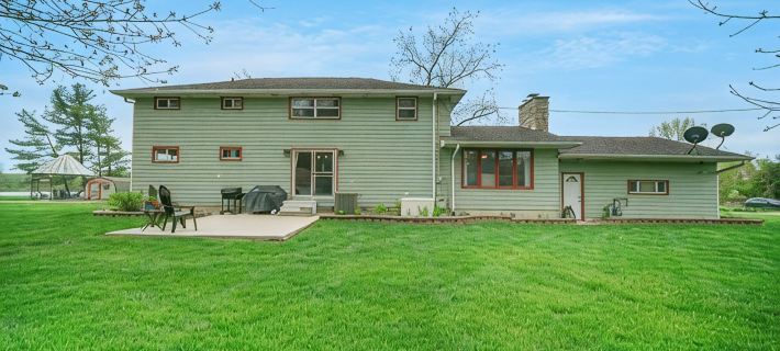 Cozy Secluded Estate with a Private Pond - Easy Access and Pet Friendly Ξενοδοχεία στην πόλη LaPorte County