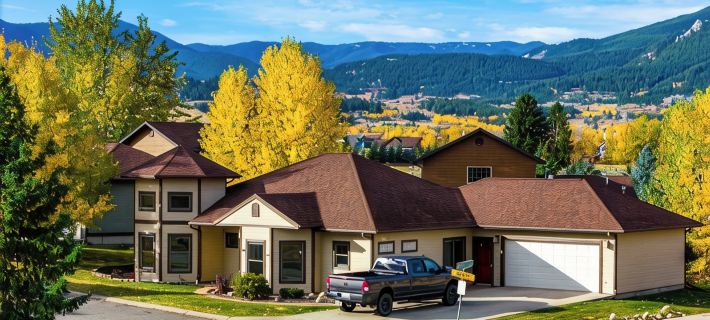 Creekside Mountain Retreat on Red Lodge Golf Course Hotels in Red Lodge