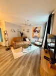 Stylish granny apartment with box-spring bed - 무료 와이파이