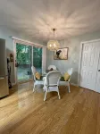 Charming 3-bedroom house with Screened deck, Community Bay/Pool Access and more!