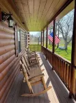 NEW! BC Retreat with Fireplace,Game Room,Hot Tub! - Homestays