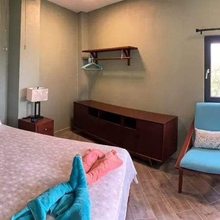 Mama Lola Bed and Breakfast