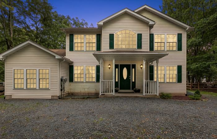 PET FRIENDLY - SAUNA - EV CHARGER - PING PONG - Near JIM THORPE, KALAHARI