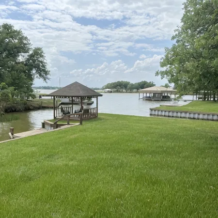 Fisherman’s Getaway with Sunset Views & Room for 11