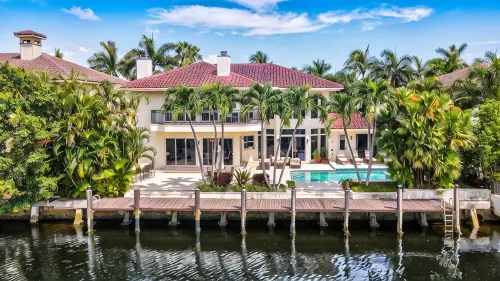 Luxurious Delray Beach Waterfront Pool Home with VIP Beach Passes! Pet Friendly! - พร้อมระเบียง
