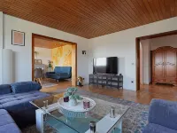 Apartment above the mountain road Hotels in Weinheim