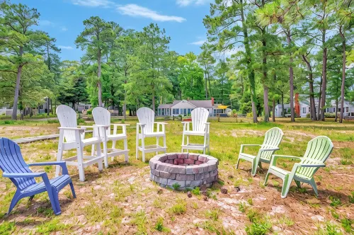 Sea Glass Beach House!  Large sand beach, dock and hot tub! Pets welcome! - 4-Star